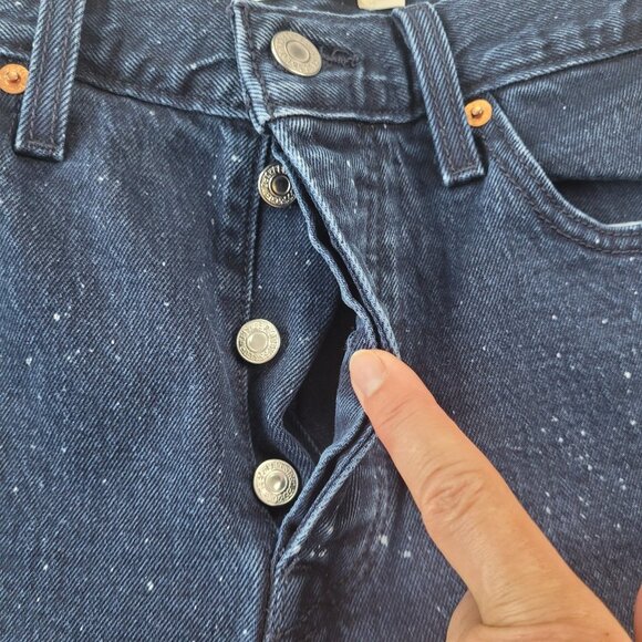 Levi’s Women’s Premium denim Wedgie jeans size 28 navy blue with dots - Picture 7 of 11